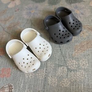 Crocs Kids Two Pairs of White and Gray Clogs Size 8